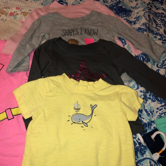 Toddler Girl Tee & Onesie Bundle 18M - Picture 3 of 6